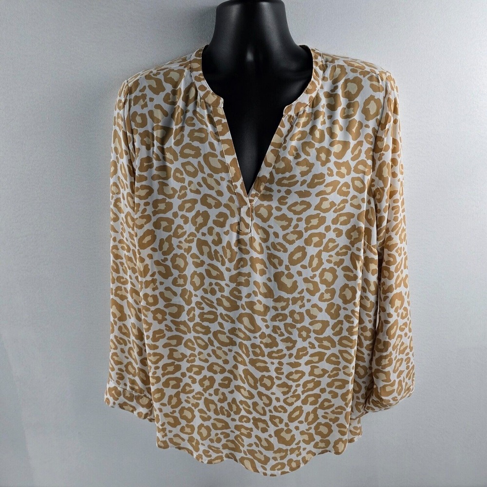 Torrid Leopard Print Blouse Tan White Long Sleeve V-Neck Plus Size 2 4520